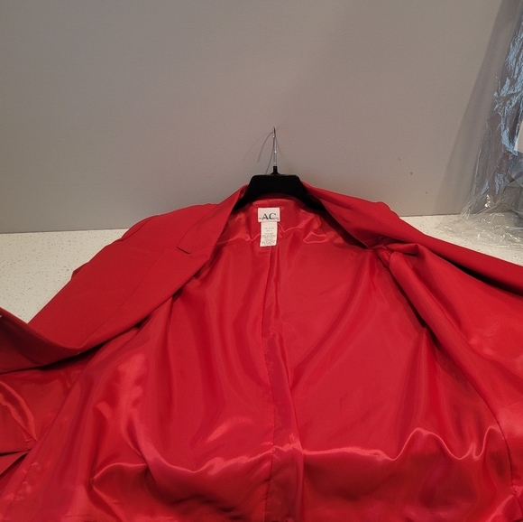 American Collection jacket,  size 18, in Red. - Picture 5 of 6